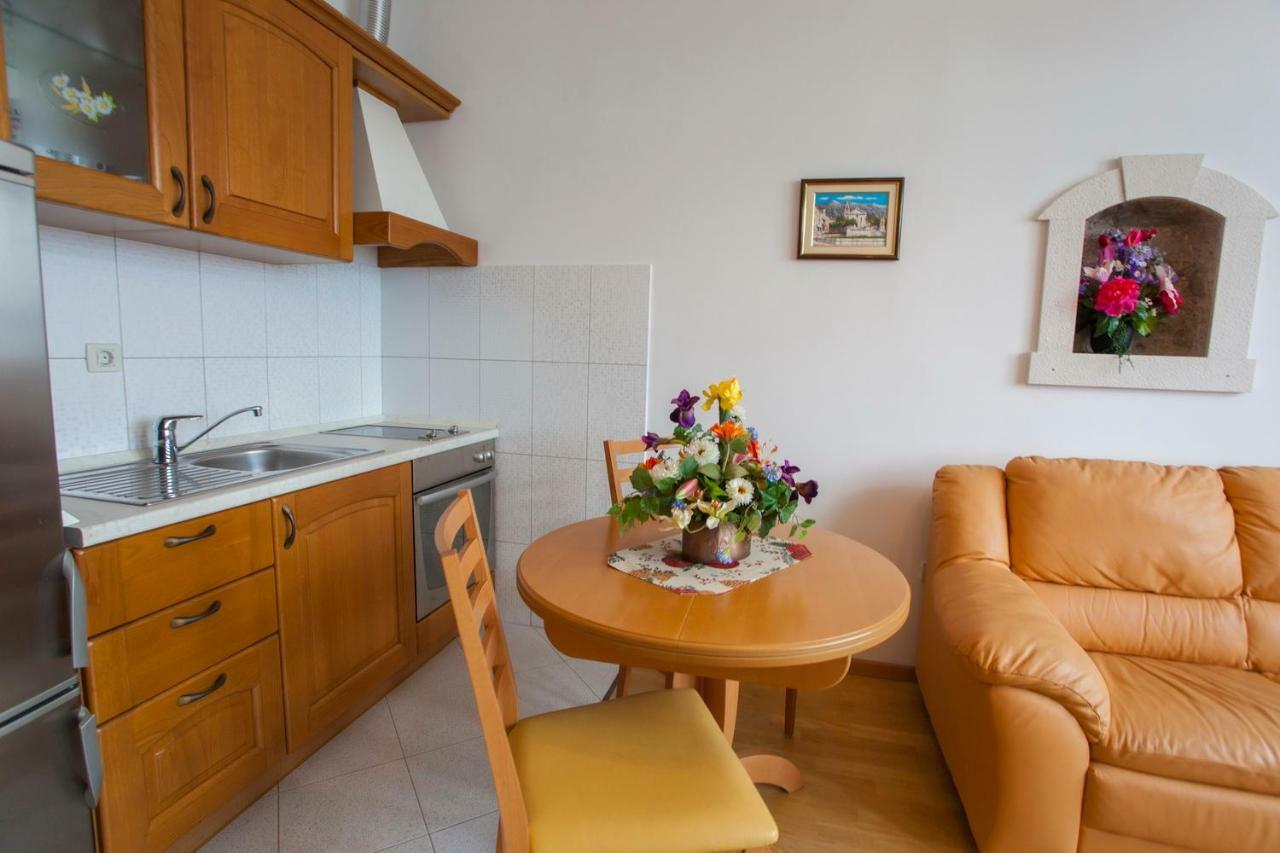Apartments Vlado Podgora Eksteriør billede